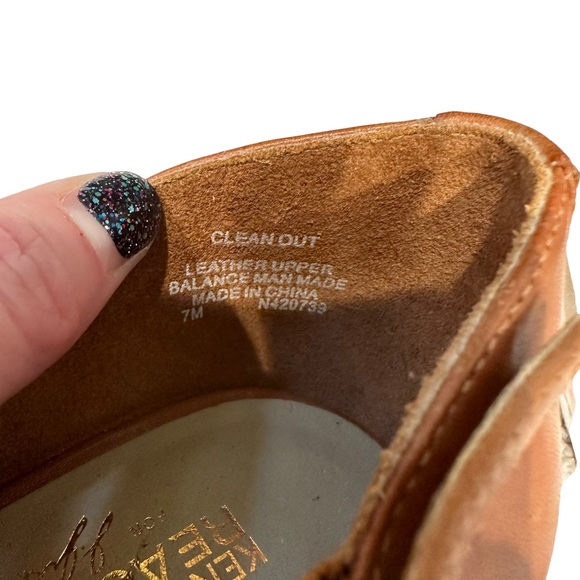 KENNETH COLE REACTION FOR J JILL Brown Leather Kitten Heel Weaved Sandals Size 7 - Picture 8 of 10